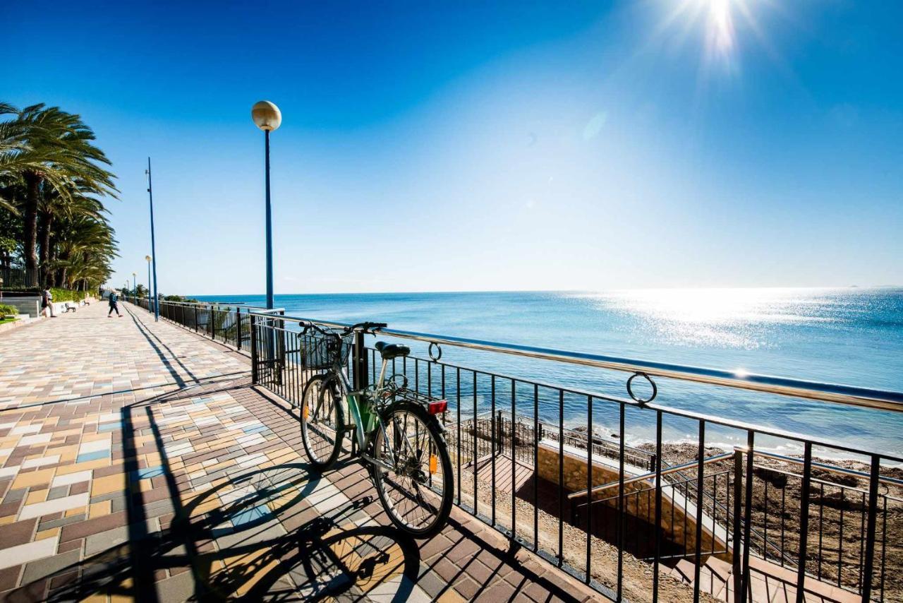 Apartamento Sea Senses Victoria Frente Al Mar Torrevieja Exterior foto